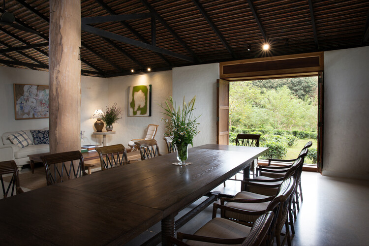  Araksa Tea House / Simple Architecture - Interior Photography, Dining room, Table, Chair, Beam