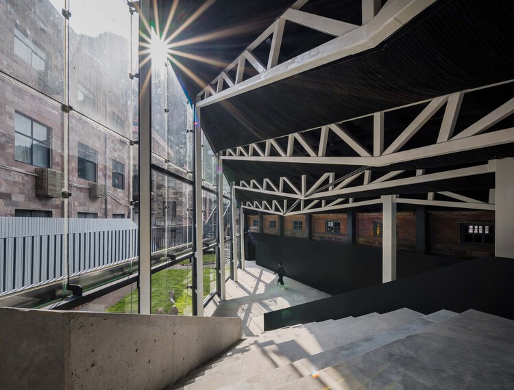 Taihang Xinyu Art Museum / Wang Chong Studio - Interior Photography, Facade, Handrail, Windows, Beam